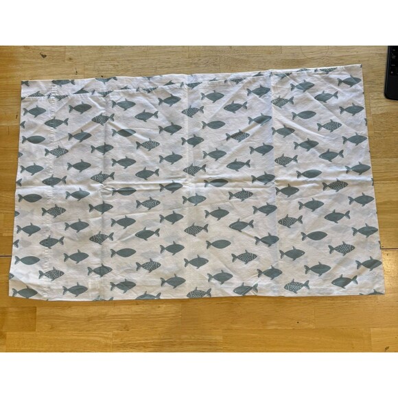 Garnet Hill Twin Flat Sheet & 2 Pillowcases Mini-Print Percale Blue Fish Set EUC - Picture 4 of 11